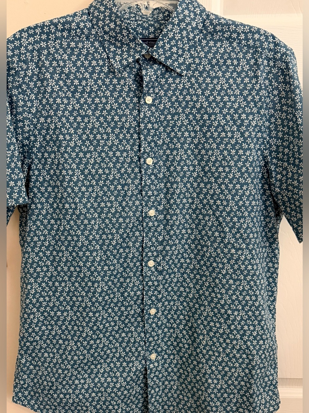 Vineyard Vines Floral Print 100% Cotton Men’s M Short Sleeve Button Down Shirt